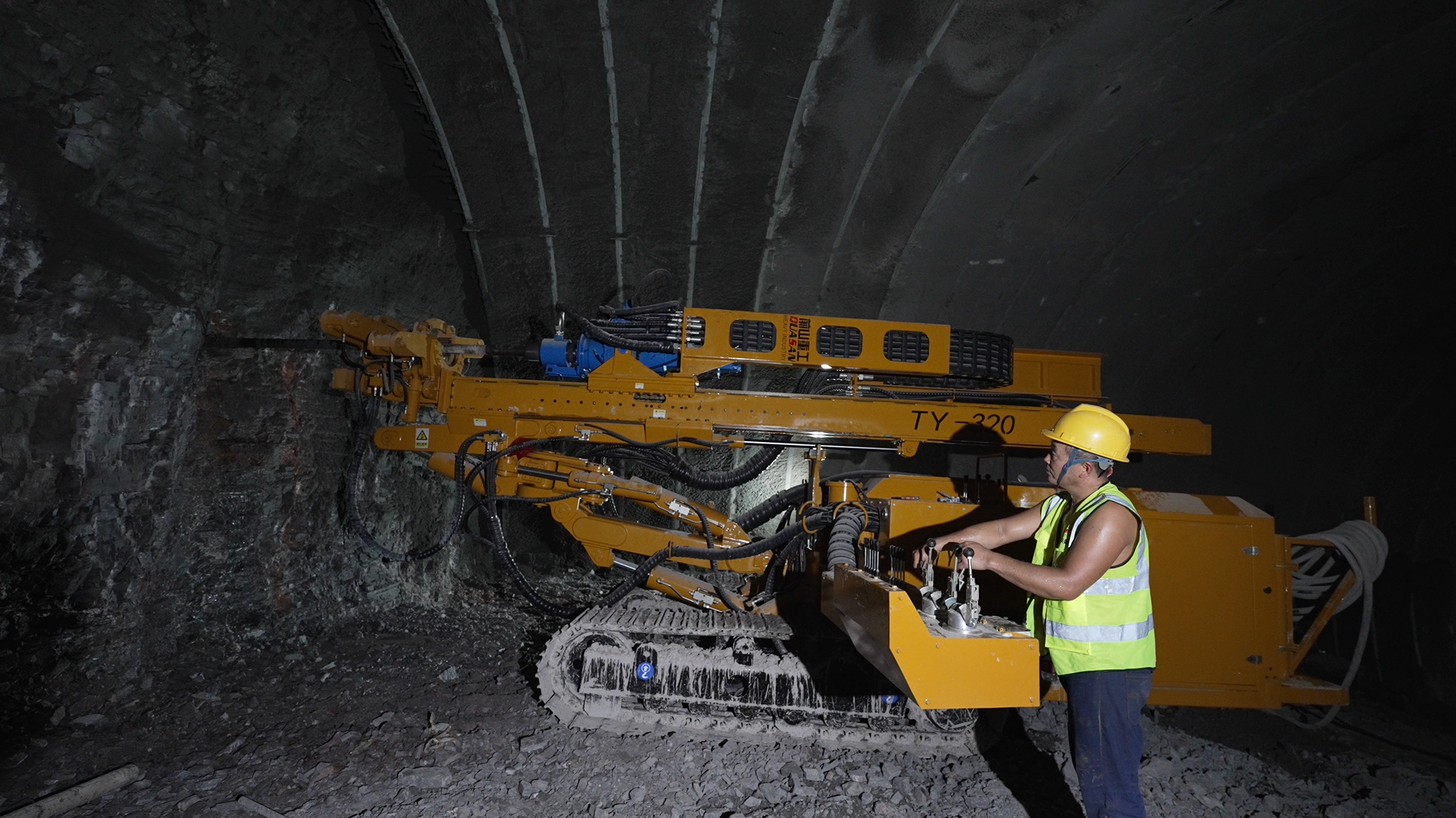 Hydraulic Drilling Rigs